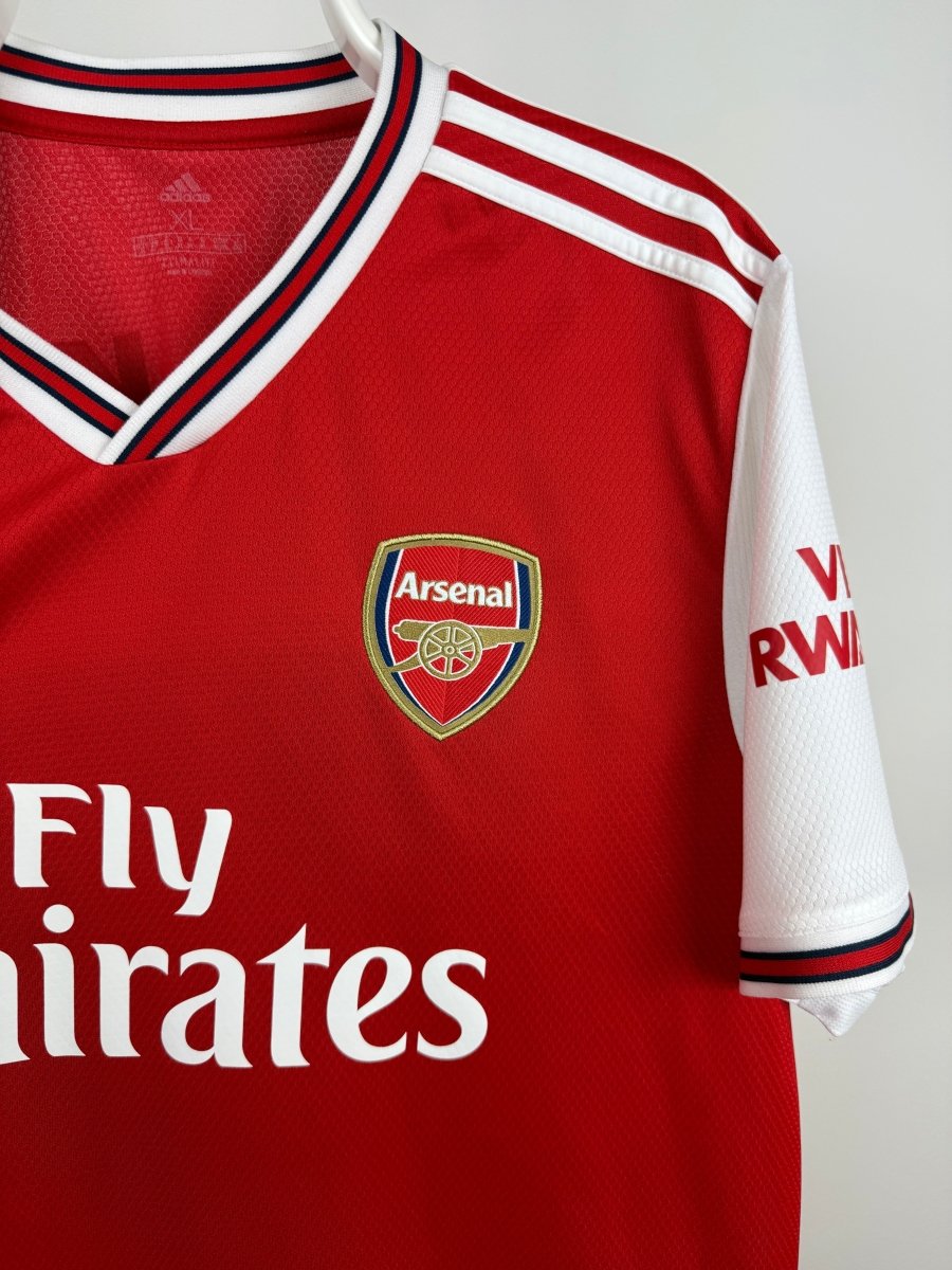Bukayo Saka - Arsenal 2019/20 home shirt 🏴