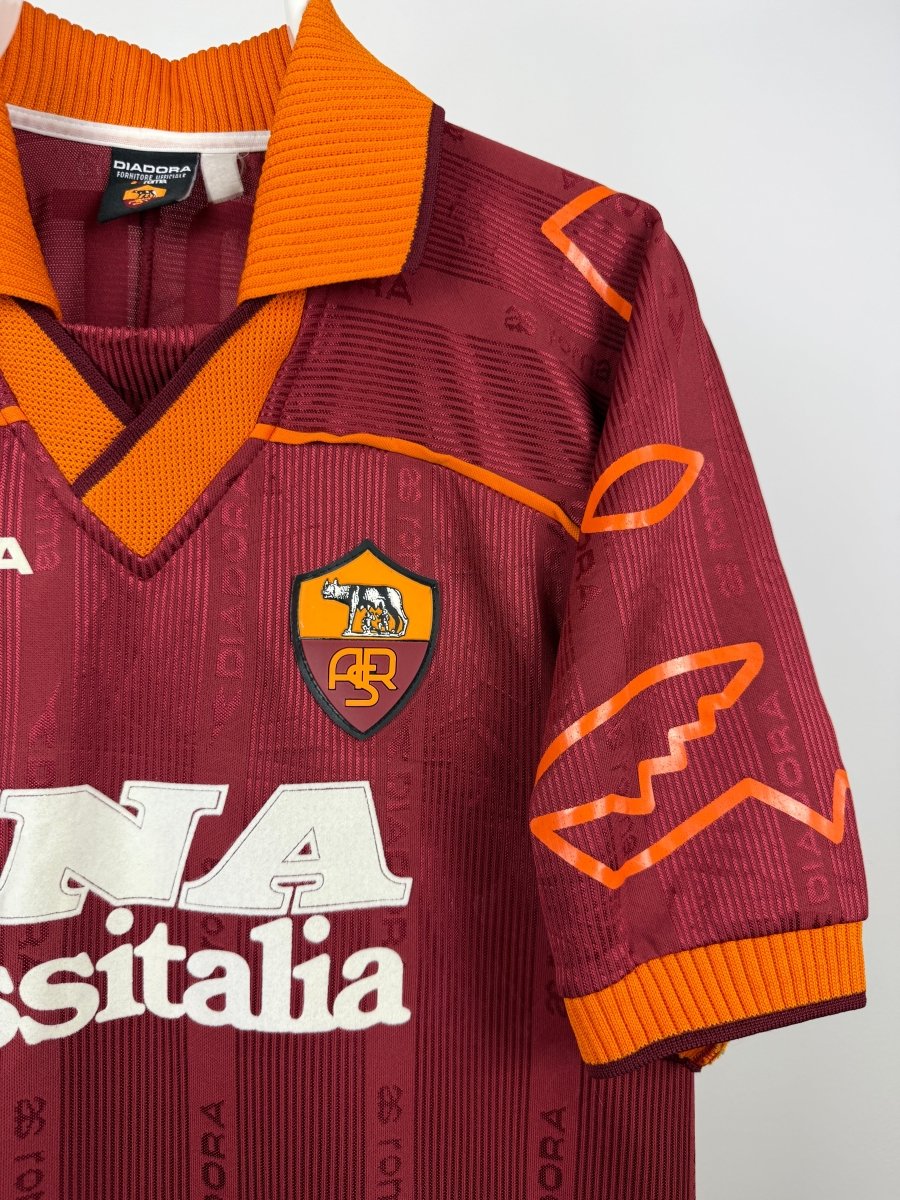 Francesco Totti - Roma 1999/00 home shirt ๐ฎ๐น