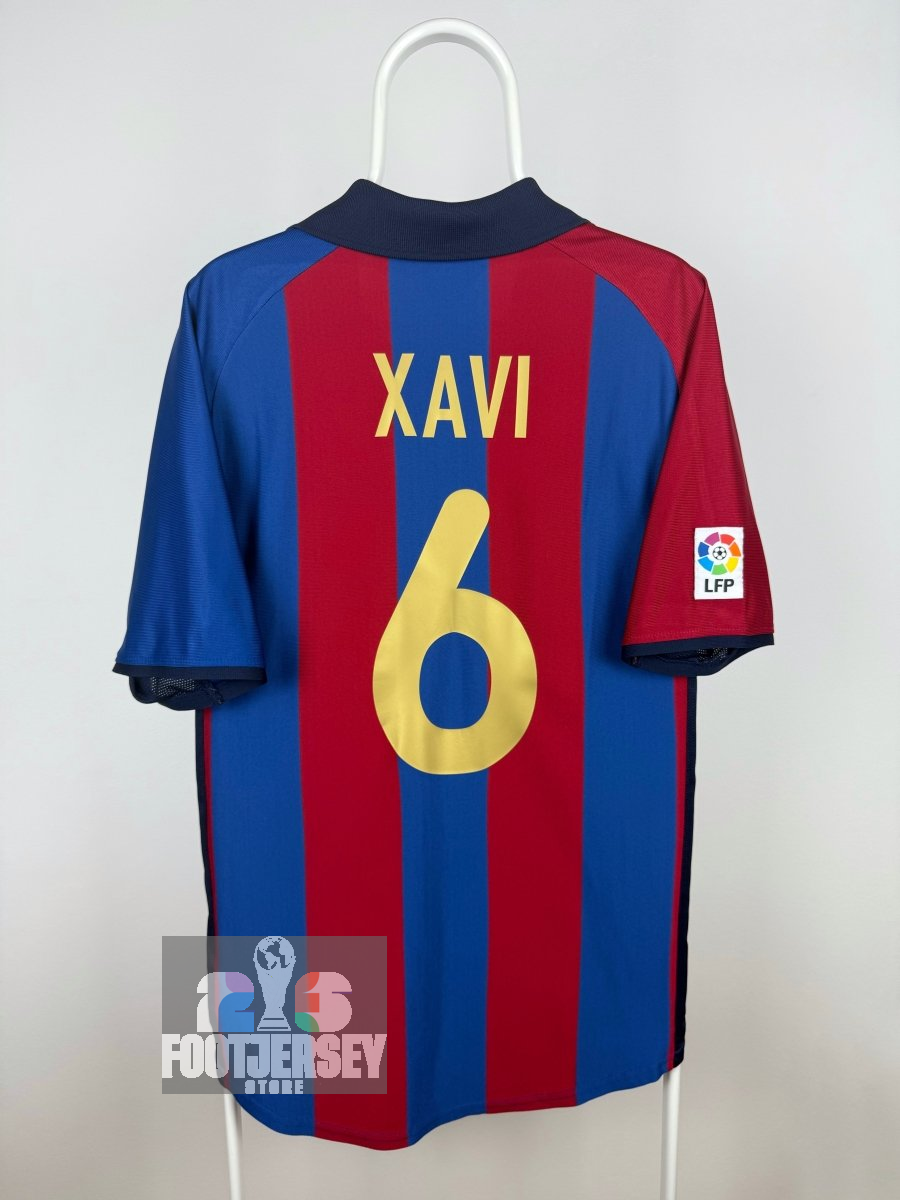 Xavi Hernandez- FC Barcelona 2001/02 home shirt 🇪🇸