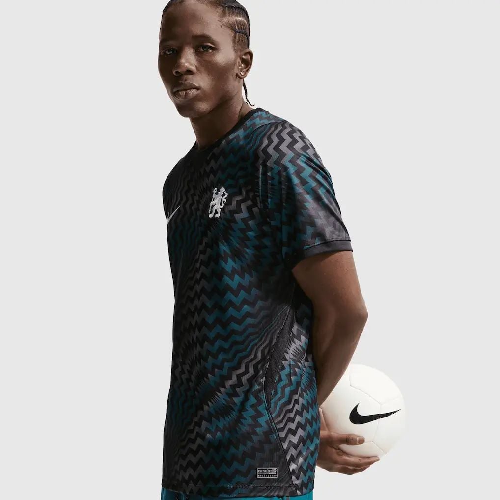 Chelsea 2026/27 Goalkeeper Jersey