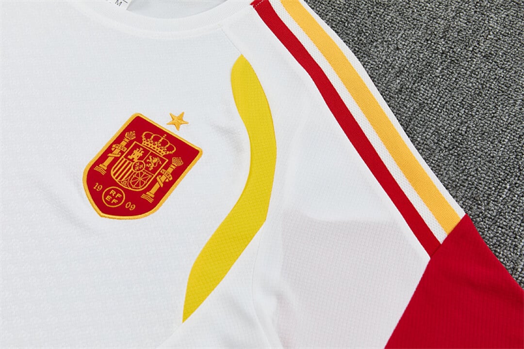 Spain 2026/2027 Training Kit