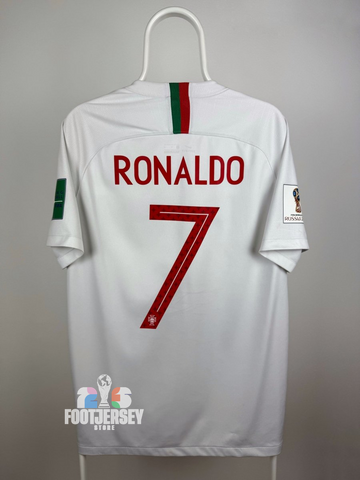 Cristiano Ronaldo - Portugal 2018 away shirt 🇵🇹