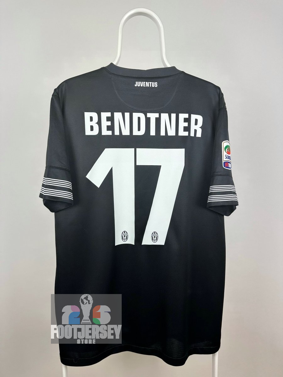 Nicklas Bendtner - Juventus 2012/13 away shirt 🇩🇰