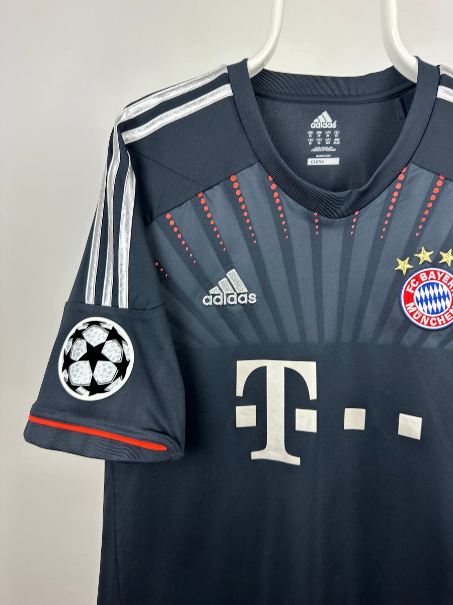 Xherdan Shaqiri - FC Bayern Munich 2012/13 Away Shirt 🇨🇭